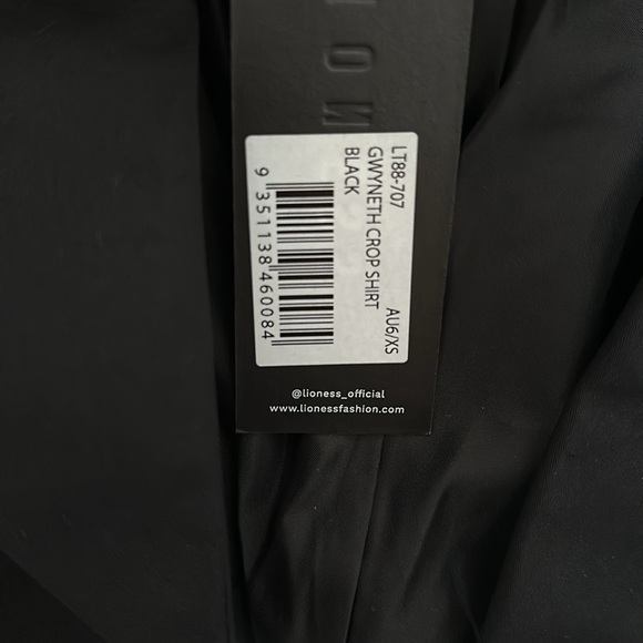 LIONESS - GWYNETH CROP SHIRT IN BLACK - Picture 4 of 4